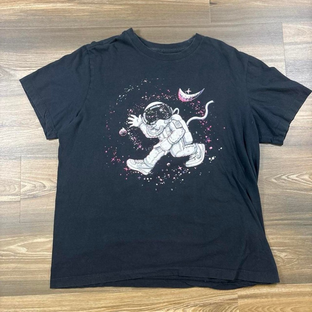 Nike black t-shirt with white astronaut graphic and pink accents, size L